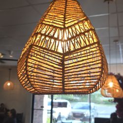 Nice decor. Inviting atmosphere.