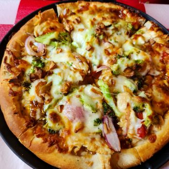 Willington Pizza House - Small general tso's pizza - Pizza Near Me - Willington, Connecticut Willington Pizza House - Small general tso's pizza - Pizza Near Me - Willington, Connecticut