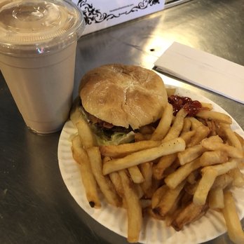 Haven Brothers - Street Vendors Near Me - Providence, Rhode Island