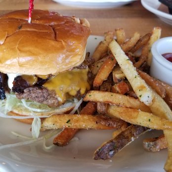 101 Craft Kitchen - 101 burger and fries - Gastropubs Near Me - Gahanna, Ohio 101 Craft Kitchen - 101 burger and fries - Gastropubs Near Me - Gahanna, Ohio