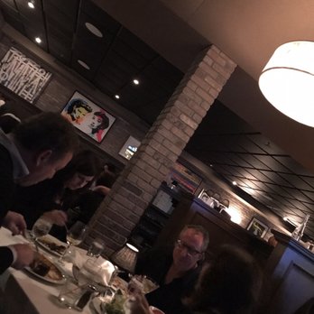Craig's - Inside - American Near Me - West Hollywood, California