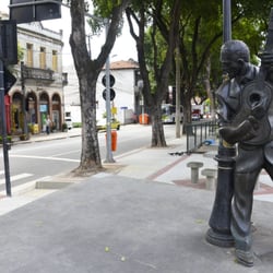 Estátua de Ismael Silva no Estácio - Rio de Janeiro - Photo: Alexandre Macieira