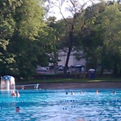 Dormont Pool