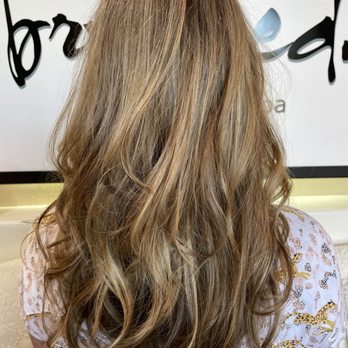 Wil Barnes - Highlights and layers for this beauty - Hair Stylists Near Me - Templeton, California