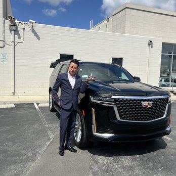 Crestview Cadillac West Covina