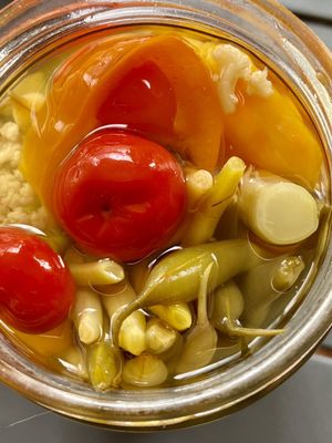 Bushel & Peck's by null