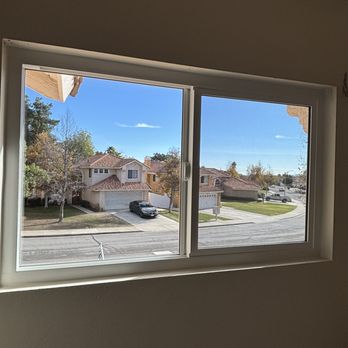 BJ's Glass & Mirrors - Glass & Mirrors Near Me - Bloomington, California