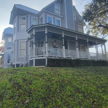 Inn on the Creek - Bed & Breakfast Near Me - Salado, Texas Inn on the Creek - Bed & Breakfast Near Me - Salado, Texas
