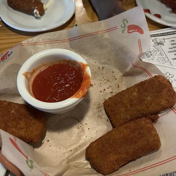 Chili's - Mozzarella sticks - Bars Near Me - Holtsville, New York