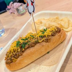 Millay - casa de kei pop-up: wagyu dog, keema curry chili, cheddar