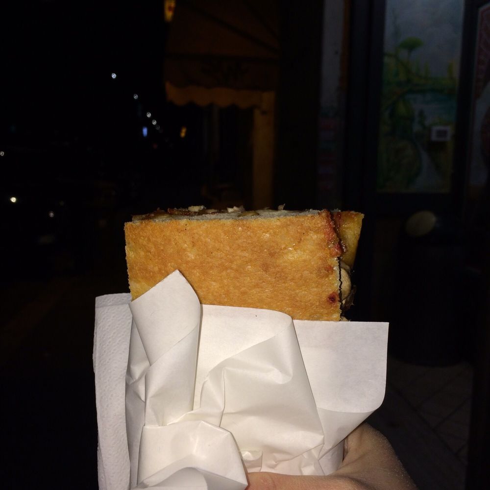 Pizzeria del Secolo - 4€ - Pizza Near Me - Rome, RM Pizzeria del Secolo - 4€ - Pizza Near Me - Rome, RM