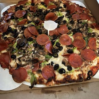 Valeo's Pizza - Valeo 14 inch special. Perfect pepperoni crispy. Crunchy crust and plenty of toppings. Reasonable price for the size. - Pizza Near Me - Kenosha, Wisconsin