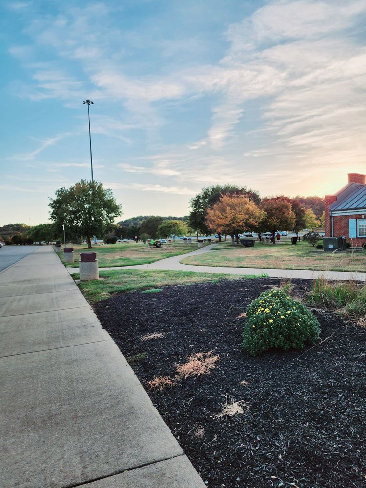 HORSE CAVE REST AREA 79 Photos & 17 Reviews Interstate 65, Horse