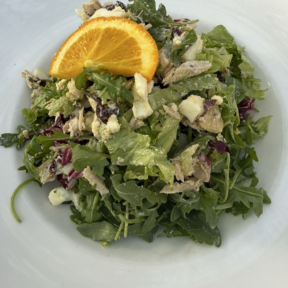 Vinaigrette - tuna salad salad: great - Salad Near Me - Austin, Texas Vinaigrette - tuna salad salad: great - Salad Near Me - Austin, Texas