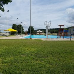 Singing Wind Park - Olympic pool...oprns at 12:00.