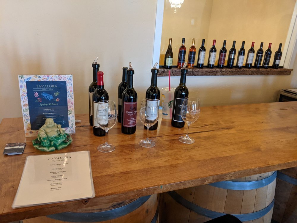 Favalora Vineyards Winery Logo