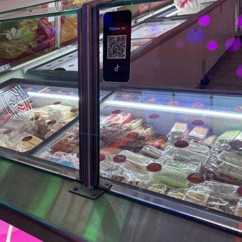 La Michoacana Plus - Ice Cream & Frozen Yogurt Near Me - Long Beach, California