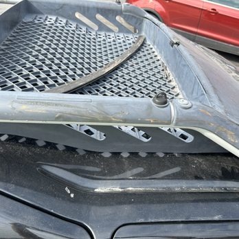 ME Car Care Center - Roof rack damage - Auto Repair Near Me ME Car Care Center - Roof rack damage - Auto Repair Near Me