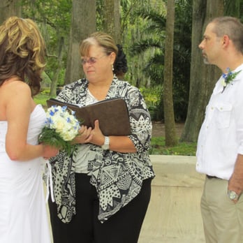 Mobile Notary Services By Debra - Orlando Notary officiates at Kraft Azalea Gardens Winter Park - Notaries Near Me - Belle Isle, Florida Mobile Notary Services By Debra - Orlando Notary officiates at Kraft Azalea Gardens Winter Park - Notaries Near Me - Belle Isle, Florida