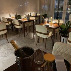 Nettuno Oysters & Seafood - Our cozy and romantic space.