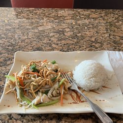 Lakeview Garden Restaurant - Chicken Chow Mein/Crispy Noodles-Lunch