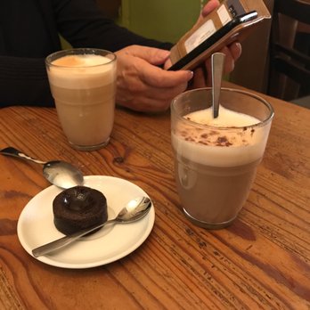 Baretto - Coffee & Tea Near Me - Berlin, BE