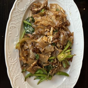The Lakes Cafe - Pad See Ewe - Beef - Thai Near Me - Las Vegas, Nevada The Lakes Cafe - Pad See Ewe - Beef - Thai Near Me - Las Vegas, Nevada