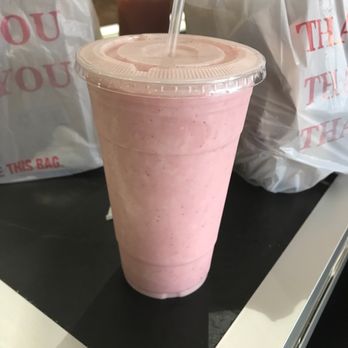 Empanadas Monumental - a smoothie in a plastic cup - Empanadas Near Me - Bronx, New York Empanadas Monumental - a smoothie in a plastic cup - Empanadas Near Me - Bronx, New York