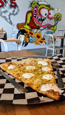 Junior's Pizza by null