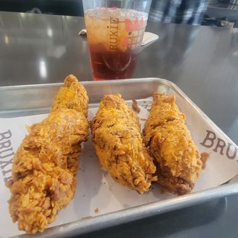 Bruxie - I'm happy with the Food - Chicken Shop Near Me - Santa Barbara, California