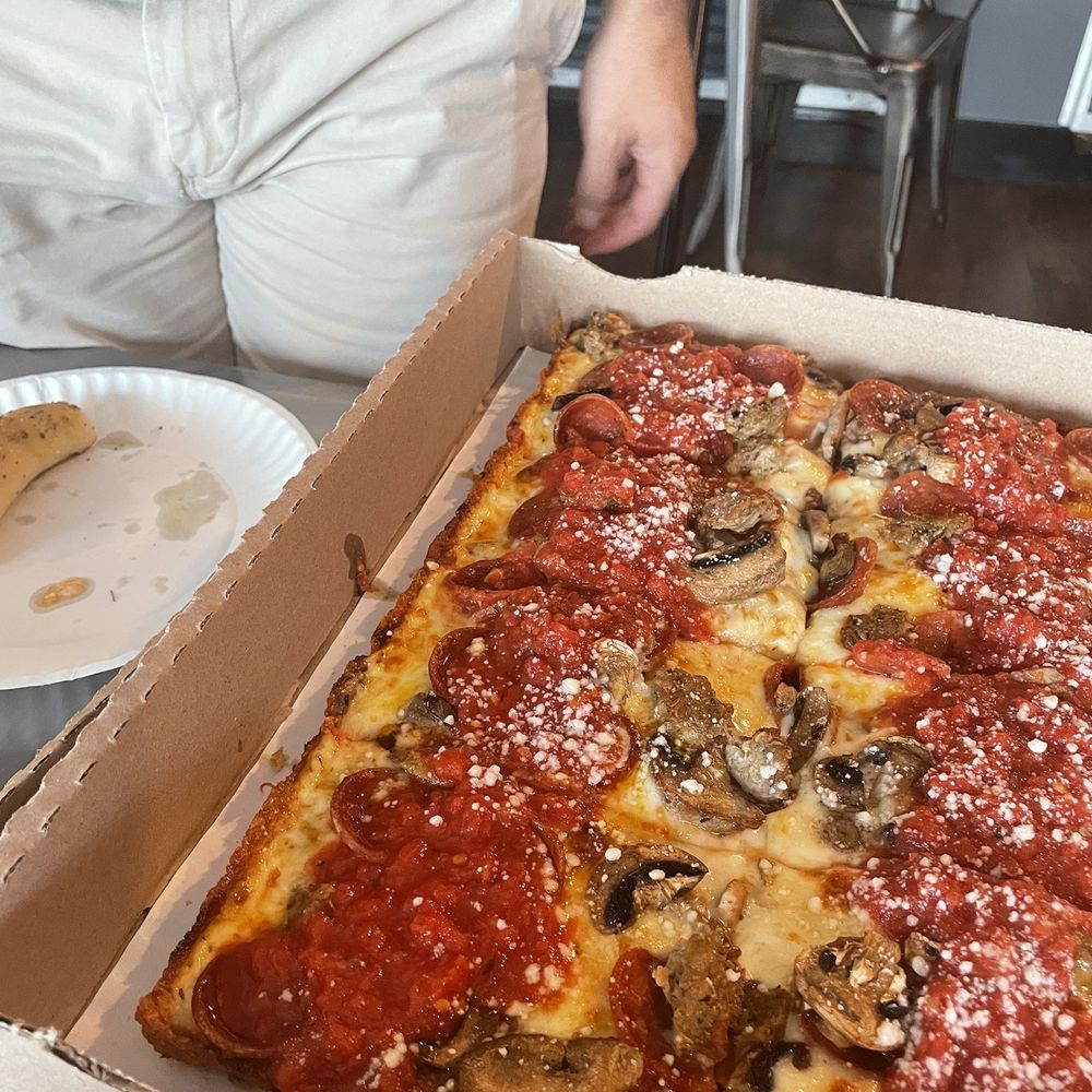 Futuro - Futuro Classic - Pizza Near Me - Indianapolis, Indiana Futuro - Futuro Classic - Pizza Near Me - Indianapolis, Indiana