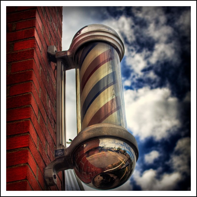 Oakmont Barber Shop Logo