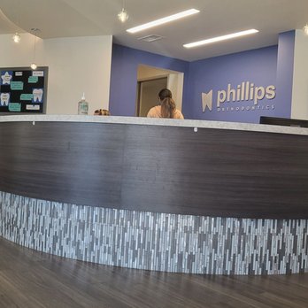 Phillips Orthodontics - Front desk - Orthodontists Near Me - Aloha, Oregon Phillips Orthodontics - Front desk - Orthodontists Near Me - Aloha, Oregon