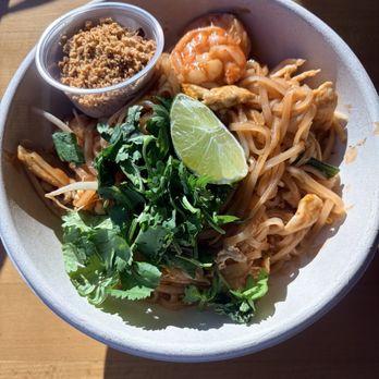 Sen Mee Noodle House - Pad Thai - Thai Near Me - Charlotte, North Carolina Sen Mee Noodle House - Pad Thai - Thai Near Me - Charlotte, North Carolina
