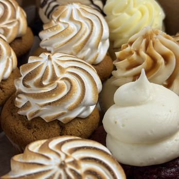 The Cupcake Shoppe - Bakeries Near Me - Raleigh, North Carolina The Cupcake Shoppe - Bakeries Near Me - Raleigh, North Carolina