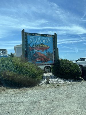 Motts Channel Seafood by null