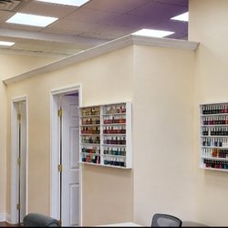 Lumi Nails & Spa