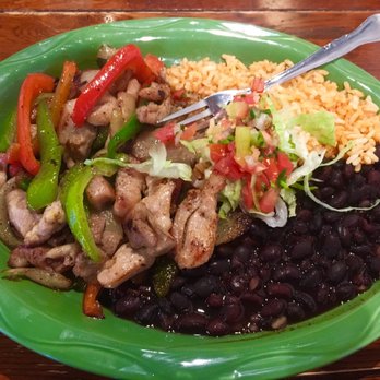 Aztec on Broadway - Chicken fajita dinner - Mexican Near Me - Portland, Oregon