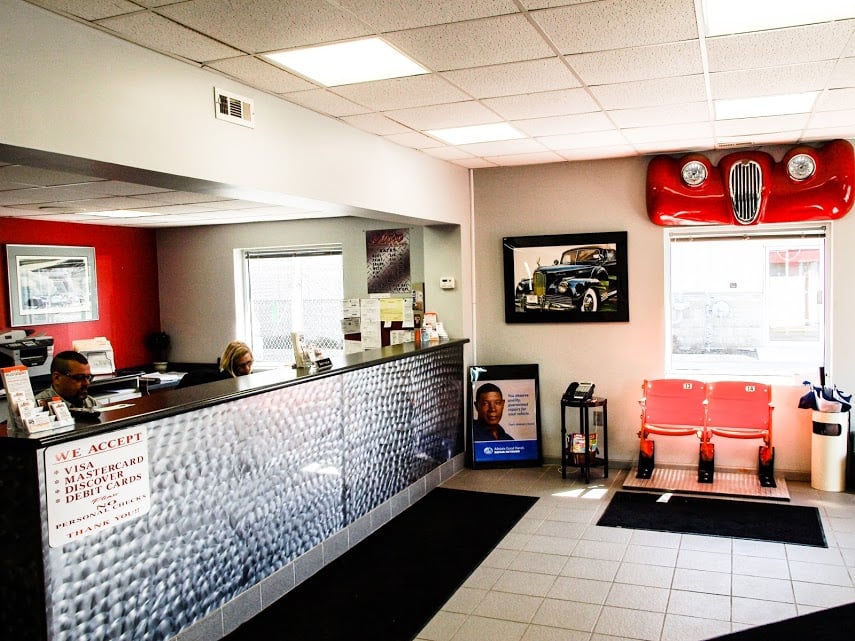 AUTO COLLISION & GLASS Updated August 2024 10 Reviews 3766 Sheridan Dr, Amherst, New York