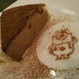 Crepe cake with minions! Crepe cake with minions!