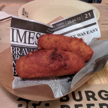 Burger Beer - Croquetas de bacon y ternera, se notan que eran caseras y además buenísimas! - Burgers Near Me - Valencia, V