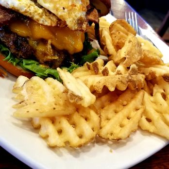 Champps Americana - Brunch Burger - American Near Me - Brookfield, Wisconsin