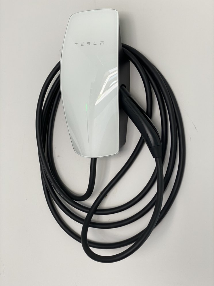 Slide of Hybrid Electric Solutions