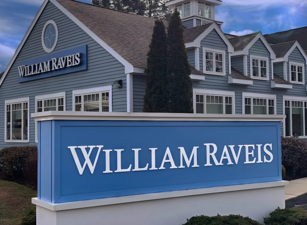 ROBERT HOOD WILLIAM RAVEIS Contact Agent 48 Mill Plain Rd