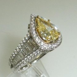 Golden Castle Jewelers - Untitled