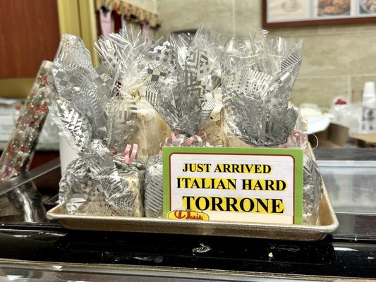 Doris Italian Market & Bakery by null