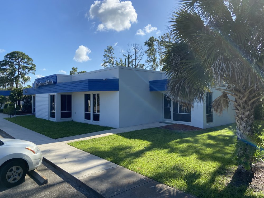 EYE CENTERS OF FLORIDA Updated May 2024 20 Photos 1320 N 15th St