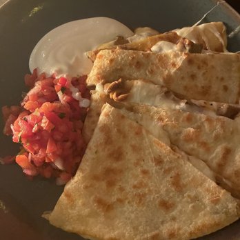 Playa Mesa - Quesadilla de Champinones - Mexican Near Me - Costa Mesa, California