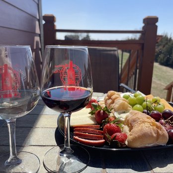 Cellar 426 Winery - Wineries Near Me - Ashland, Nebraska