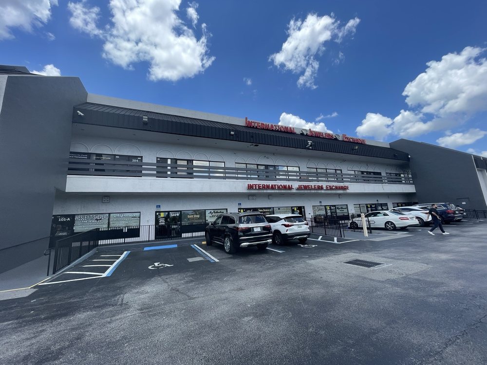 INTERNATIONAL JEWELERS EXCHANGE Updated July 2024 49 Photos & 23